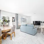 Beautiful 2 Bed Playas Del Duque + Parking Rdr294