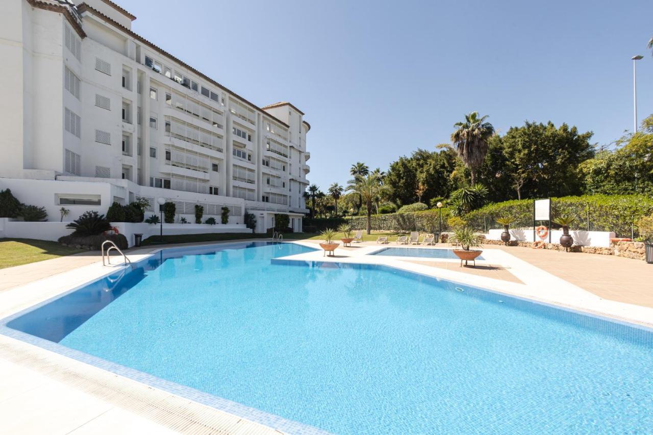 Beautiful 2 Bed Playas Del Duque + Parking Rdr294 Marbella
